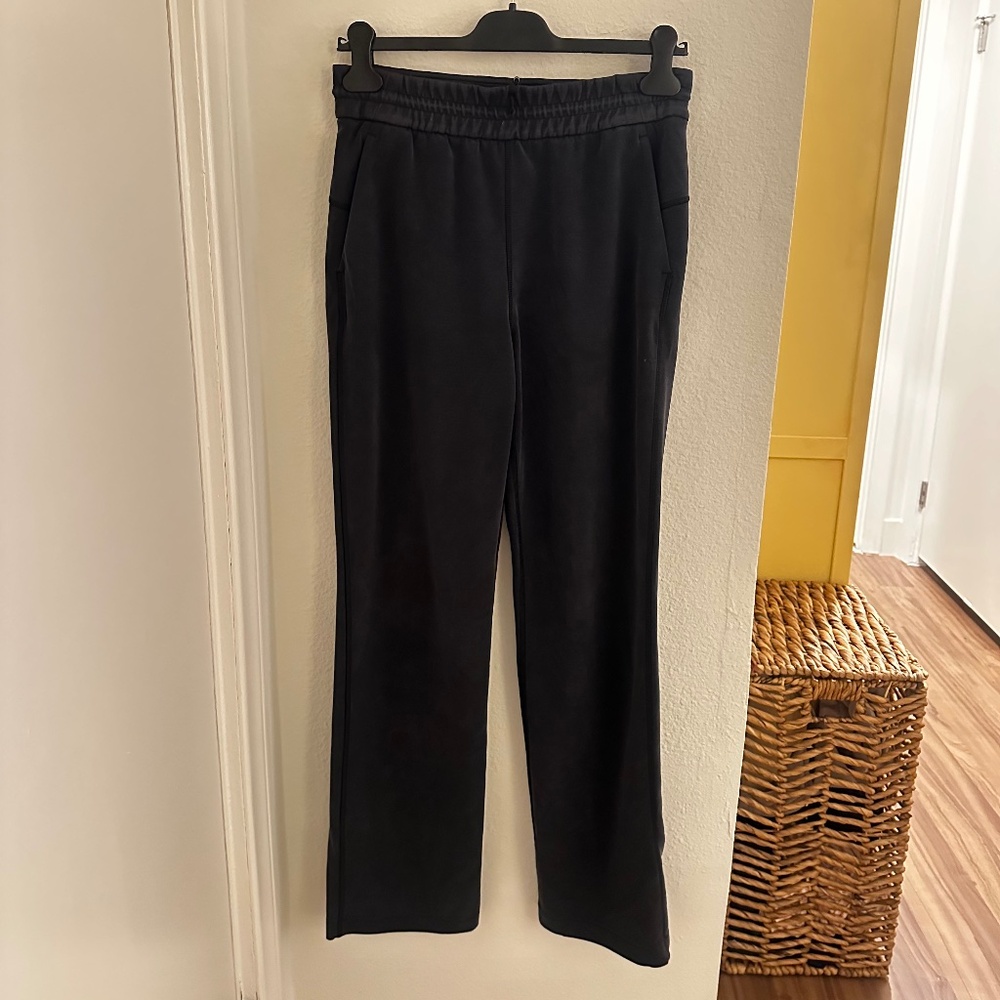 Lululemon Softstreme High-Rise Pant - Regular - Size 6